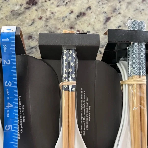 7 Elegant Blue and White Chopstick and Pho Spoon Sets - Picture 3 of 7